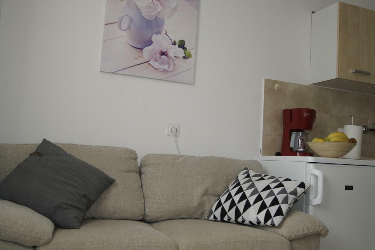 Apartmani Popovic Porec Exterior photo